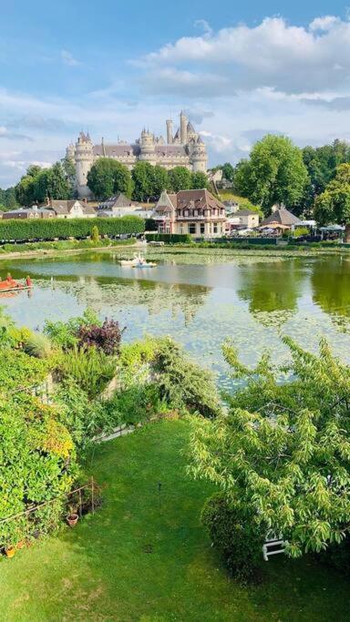 Maison De Charme Avec Vue Sur Chateau Pierrefonds Exterior photo